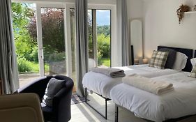 Hillside Hideaway